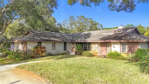 1015 SE Kitching Cove Ln, Port Saint Lucie, FL 34952