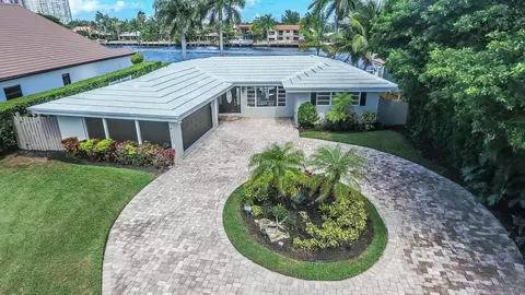 Exterior - 412 SE 28th Ave, Pompano Beach, FL 33062 photo 1 of 12