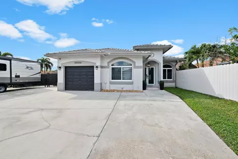 20006 NW 79th, Hialeah, FL 33015