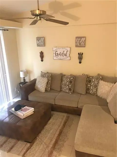 651 Lyons Rd #10205, Coconut Creek, FL 33063
