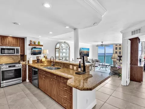 1149 Hillsboro Mile #810, Hillsboro Beach, FL 33062