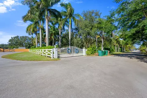 4001 SW 73rd, Davie, FL 33314