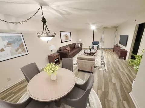 400 Commodore Dr #105, Plantation, FL 33325