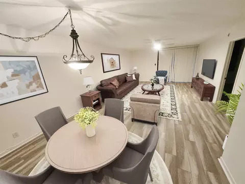 400 Commodore #105, Plantation, FL 33325
