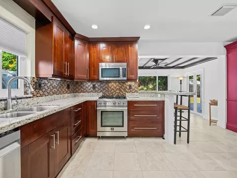 617 SW 12th, Fort Lauderdale, FL 33315