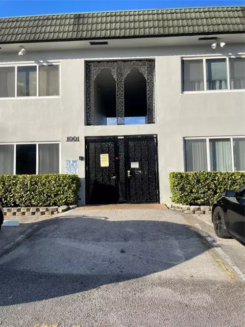 1001 SE 16th #18, Fort Lauderdale, FL 33316