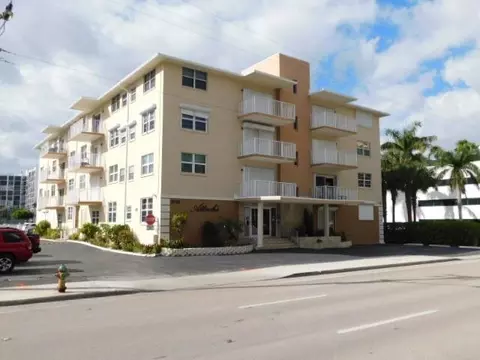 2710 S Ocean Dr #205, Hollywood, FL 33019