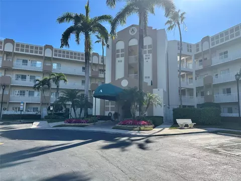 7611 Southampton #408, Tamarac, FL 33321