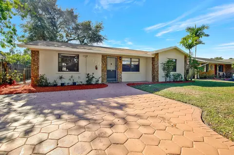 6444 Pershing, Hollywood, FL 33024