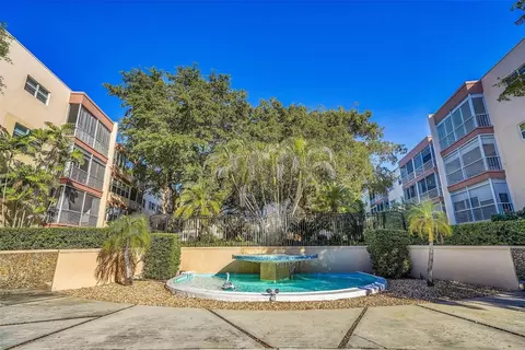 6751 Cypress #105, Plantation, FL 33317