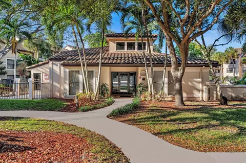 4481 W Mcnab Rd #28, Pompano Beach, FL 33069
