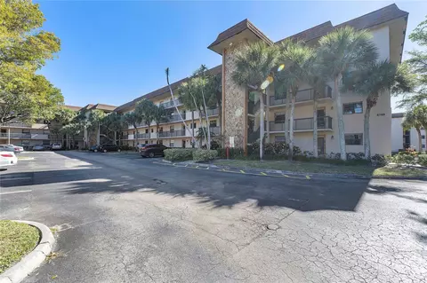 4965 E Sabal Palm Blvd #209, Tamarac, FL 33319