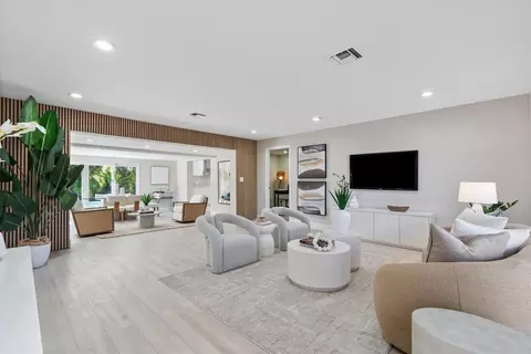 4331 NE 17th, Oakland Park, FL 33334