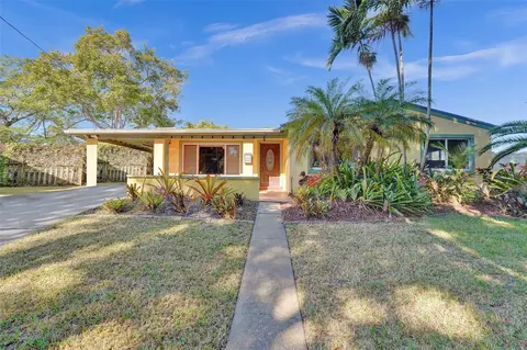 1334 N 30th Rd, Hollywood, FL 33021