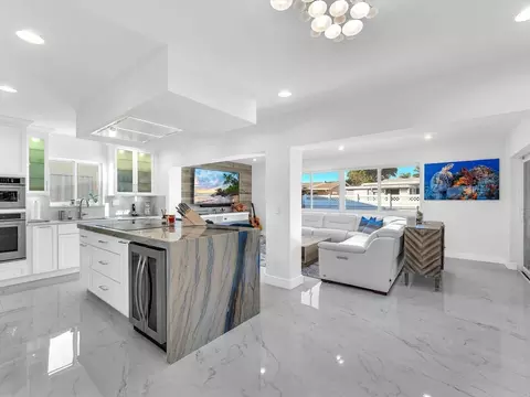 8711 NW 18th, Pembroke Pines, FL 33024