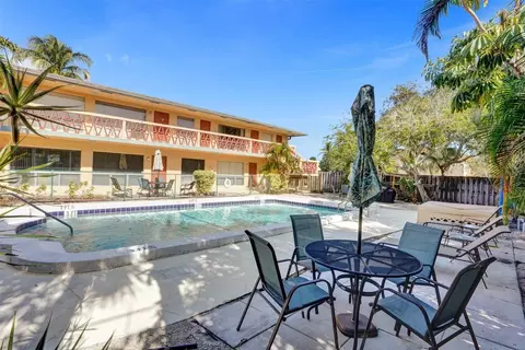 2624 NE 30th #102B, Fort Lauderdale, FL 33306