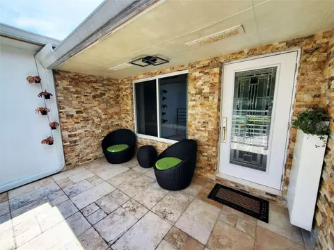 330 SE 3, Dania Beach, FL 33004