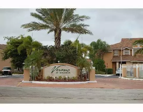 2201 SW 80th #2201, Miramar, FL 33025