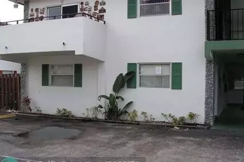 214 SW 1st St #I-4, Pompano Beach, FL 33060