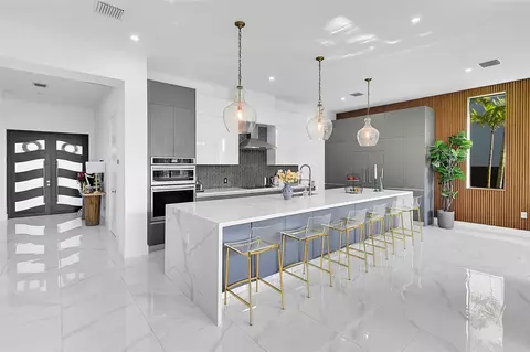 12300 Rhino Oaks Dr, Davie, FL 33325