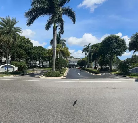3016 Grandiflora #3016, Greenacres, FL 33467