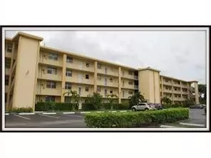 9949 Sandalfoot #516, Boca Raton, FL 33428