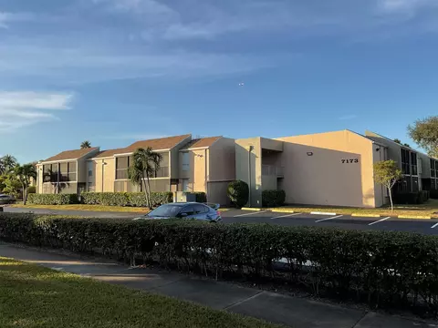 7173 Orange Dr #203B, Davie, FL 33314