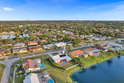 915 NW 133rd, Sunrise, FL 33325