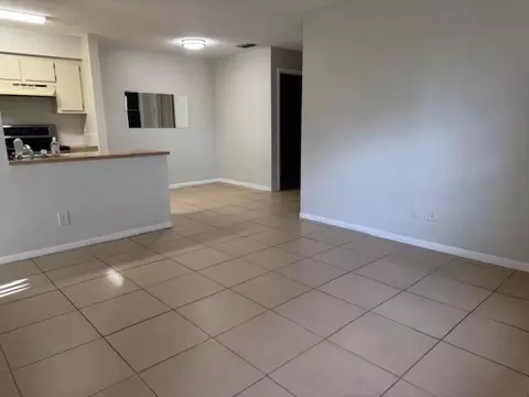 10424 NW 8th #203, Pembroke Pines, FL 33026