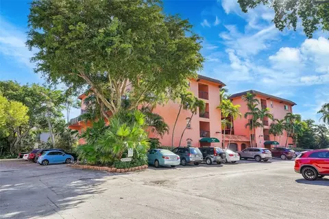 640 Tennis Clb #112, Fort Lauderdale, FL 33311