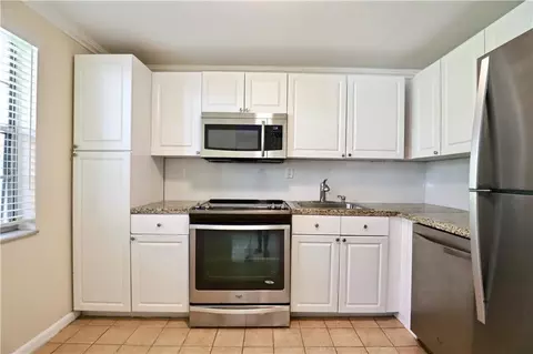 340 NW 19th St #106, Boca Raton, FL 33432