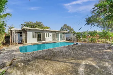 3920 Hayes St, Hollywood, FL 33021