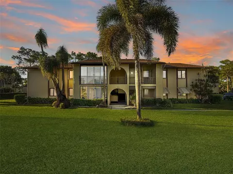 329 Knotty Pine Cir #C2, Greenacres, FL 33463