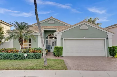 14030 Oak Ridge Dr, Davie, FL 33325