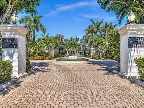 1556 S Ocean Ln #203, Fort Lauderdale, FL 33316