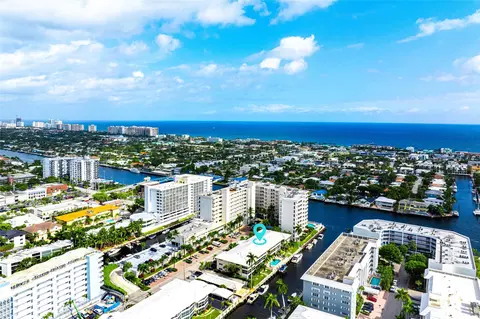 3090 NE 48th St #207, Fort Lauderdale, FL 33308