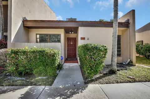 1241 NW 99 Ter # 45, Pembroke Pines, FL 33024