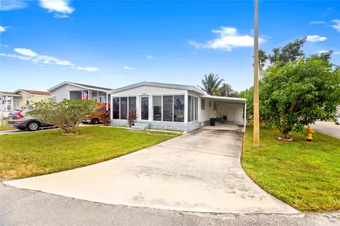 2956 Lakeshore Dr, Fort Lauderdale, FL 33312