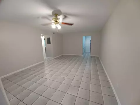10036 Twin Lakes Dr #37F, Coral Springs, FL 33071