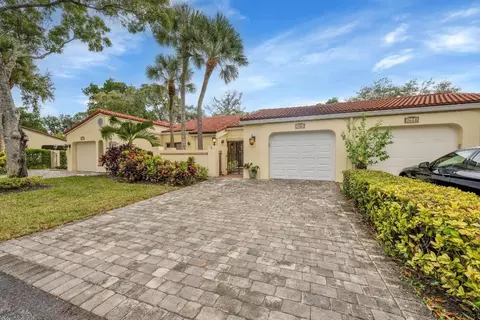 2640 Deer Creek Emerald Way, Deerfield Beach, FL 33442