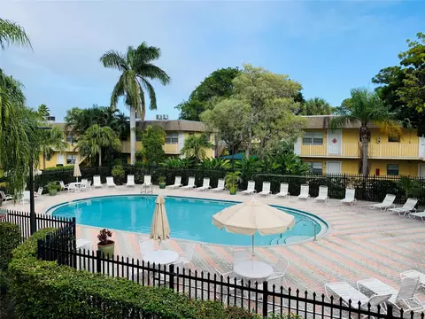 5192 NE 6th Ave #811, Oakland Park, FL 33334