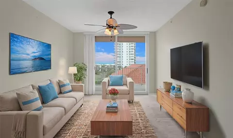 3020 NE 32nd Ave #811, Fort Lauderdale, FL 33308