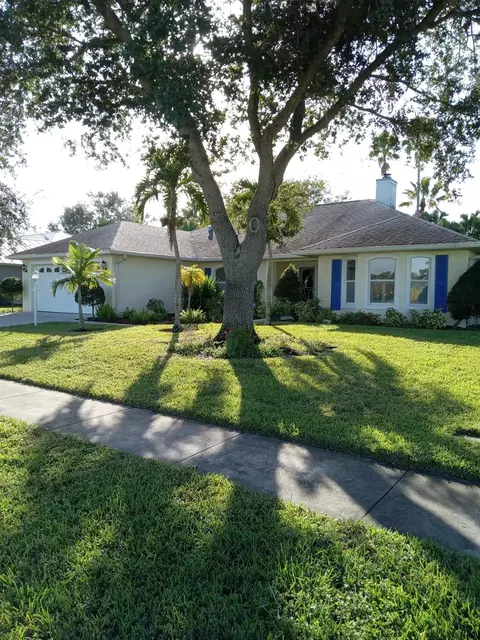 5281 4th Pl, Vero Beach, FL 32968