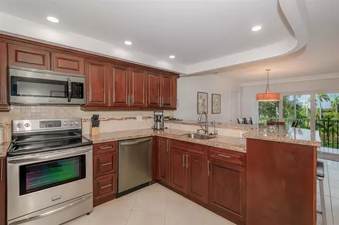 200 Diplomat Pkwy #321, Hallandale Beach, FL 33009
