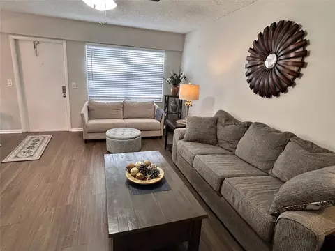 210 Fanshaw #210, Boca Raton, FL 33434