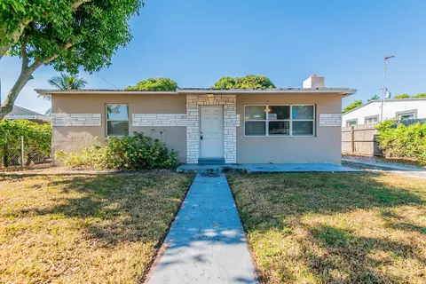 1217 S D St, Lake Worth Beach, FL 33460
