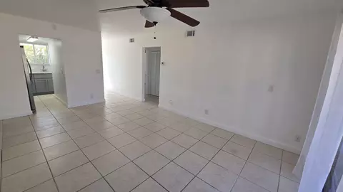 1501 Crescent Cir #A5, West Palm Beach, FL 33403