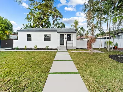 1700 SW 73rd Ct, Miami, FL 33155