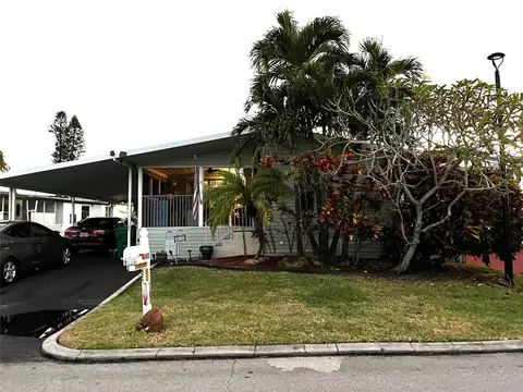 8400 SW 21st St, Davie, FL 33324