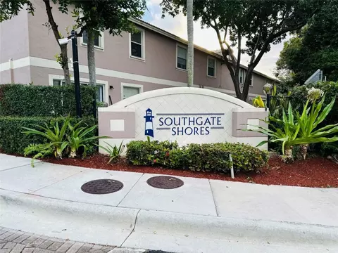 8652 N Southgate Shrs, Tamarac, FL 33321